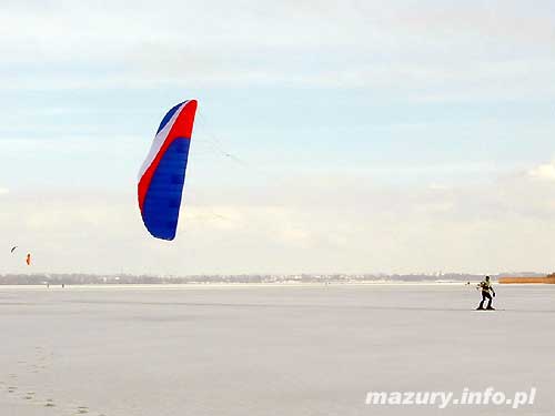 Ice-Kitesurfing